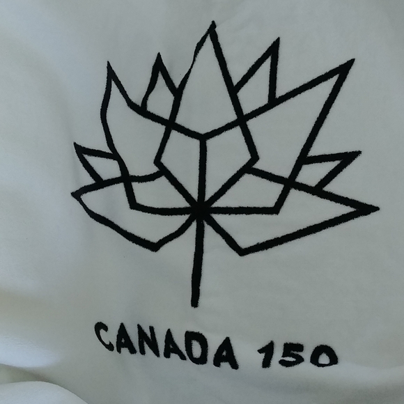 NWOT Beach Towel, 100% Cotton, Length 58 inches, wide 29 1/2 inches - Picture 3 of 7